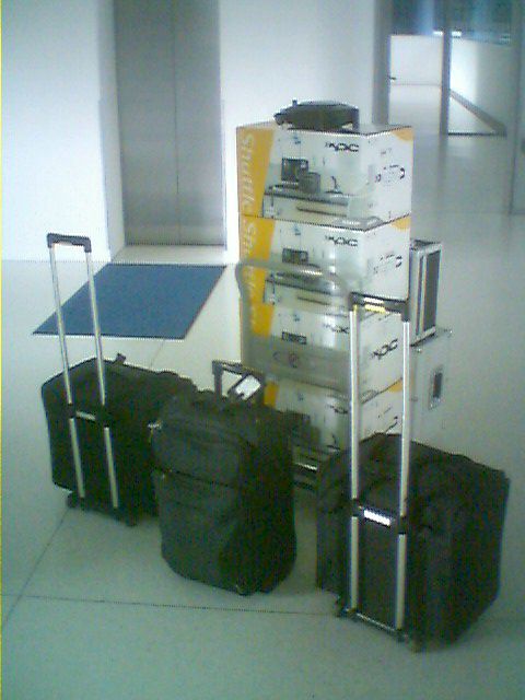 WUBnet_Equipment_01.jpg WUBnet_Equipment_01.jpg